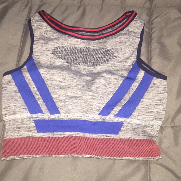 LNDR Tops - LNDR sports bra LNDR Tops - LNDR sports bra
